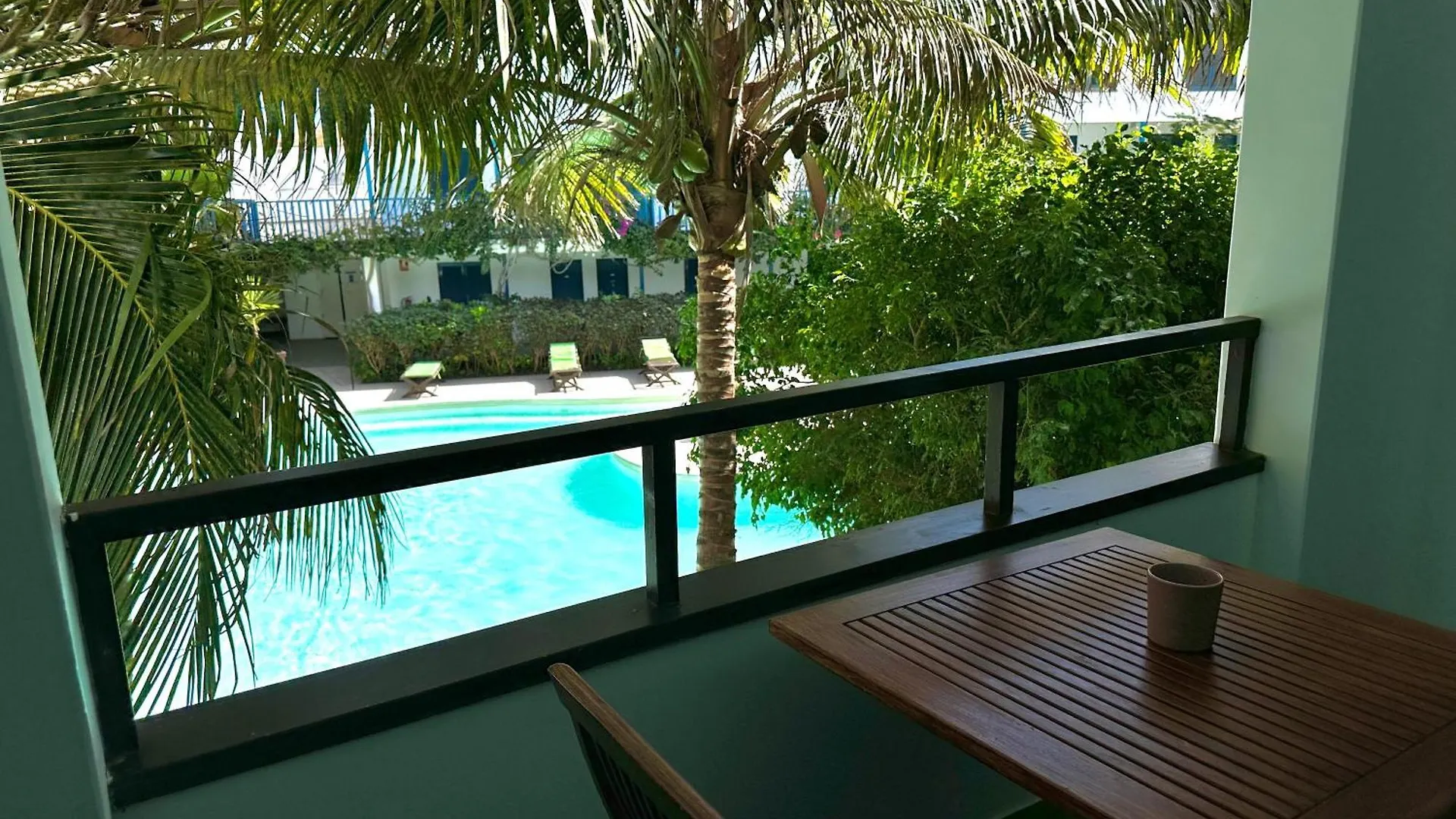 Leme Bedje - By Bobbywashere Santa Maria Apartment