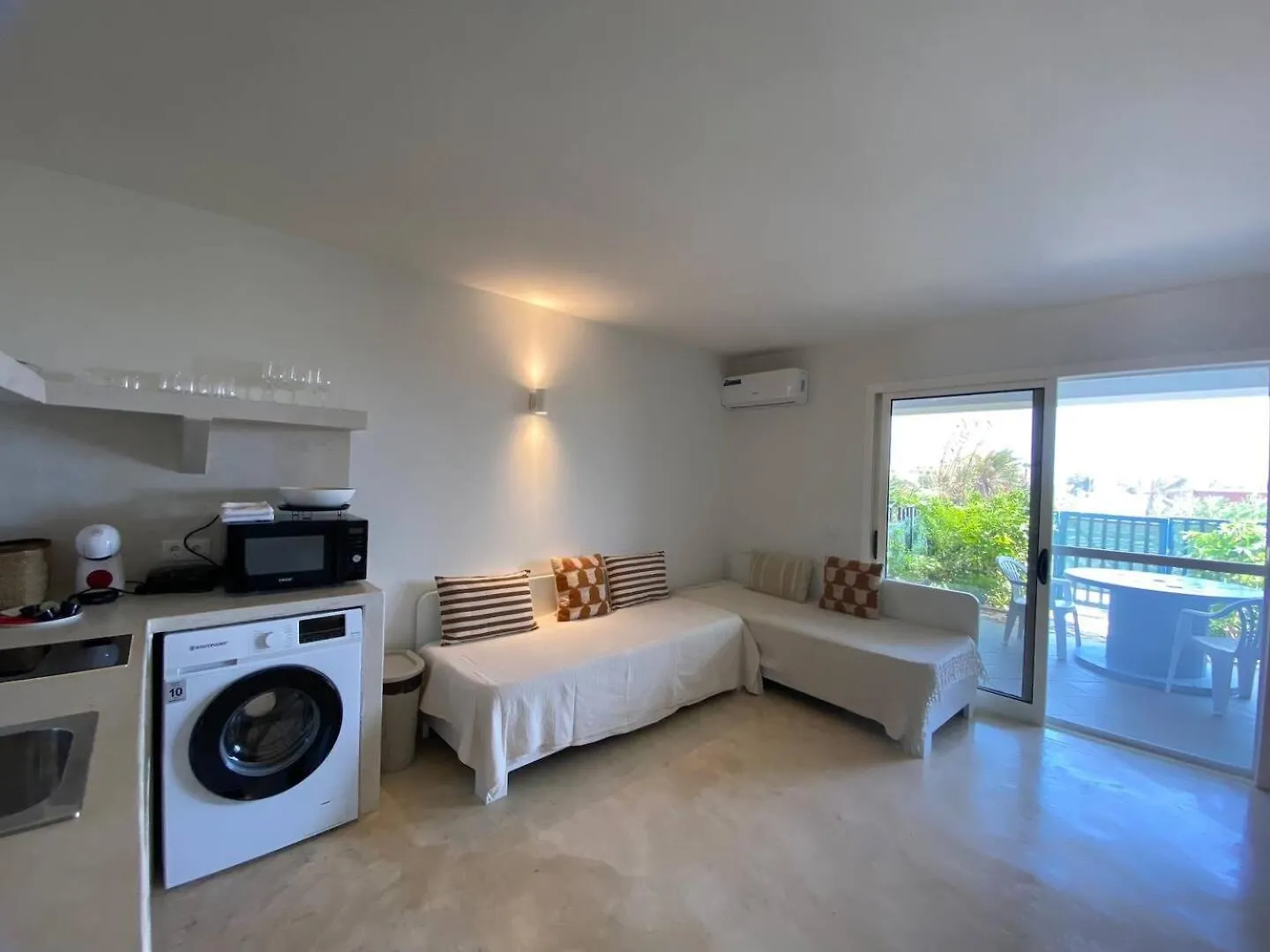 Apartment Leme Bedje - By Bobbywashere Santa Maria